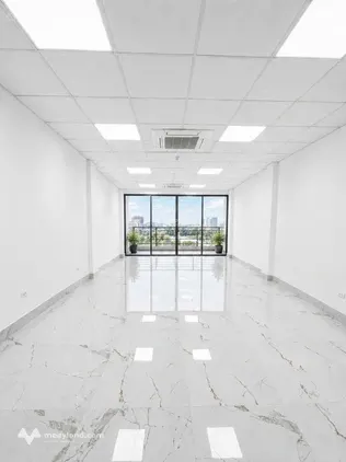 Chính chủ cho thuê văn phòng phân lô Hoàng Cầu, 70m2 tầng cao giá 13 triệu