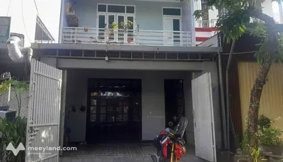 Cho thuê nhà 2 tầng mặt tiền Trần Anh Tông, thành phố Huế, giá 11 triệu/tháng
