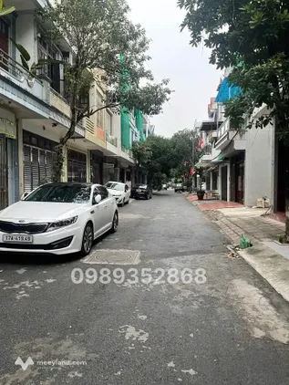 Chính chủ gửi bán nhà 3 tầng, 2 mặt đường đẹp khu đô thị Trần Lãm