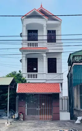 Nhà 3 tầng, mặt đường Quốc lộ 18 cũ, Minh Thành, Quảng Yên