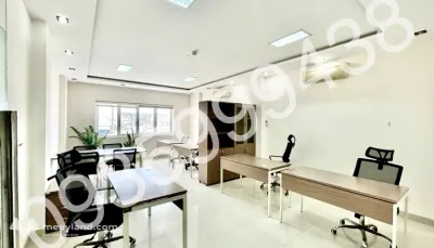 Cho thuê văn phòng 30m2, chỉ 9 triệu/tháng, có sẵn 5 bộ bàn ghế; Property Danang