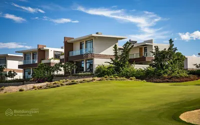 Bán biệt thự biển kn paradise cam ranh 476,5m2, sổ đỏ lâu dài, view golf và biển cực đẹp