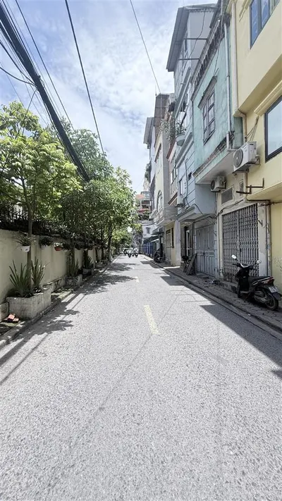 Bán nhà mặt phố nguyễn văn trỗi, 3,8 tỷ, 10m2, 4 tầng, kinh doanh cửa hàng, vỉa hè. hàng hiếm