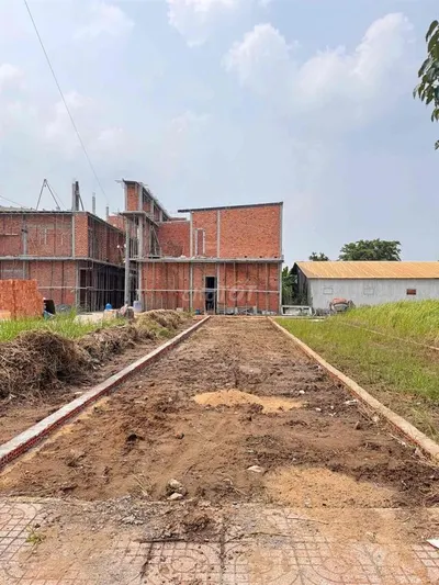 Bán đất 2 mặt tiền