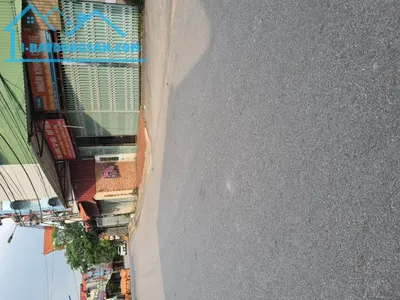 Cực kỳ cần bán đất, thổ cư 11T/m²,hương mạc ,phù khê,đường ôtô tránh .