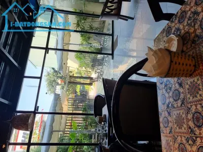 Cực hiếm, giá rẻ nhất , giữa T TT phố từ sơn C,C, bán mặt cửa hàng KD gần 100M2 MT8M