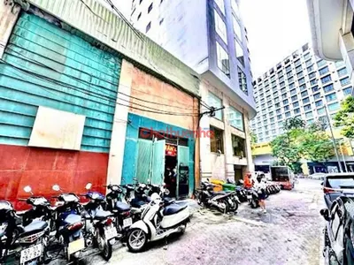 Cho thuê kho 288 đường lê thánh tôn, quận 1 – đối diện new world, 20X33M