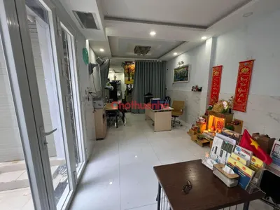 Cho thuê nhà nguyễn phi khanh tân định Q1 - trệt 2 lầu