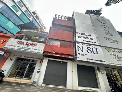 Cho thuê nhà mặt tiền trần hưng đạo, bến thành, quận 1
