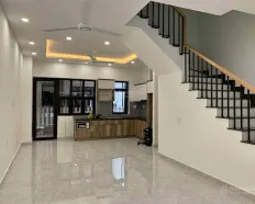 Cho thuê nhà 15tr 3 lầu 4PN 5x16m gần vòng xoay Liên Phường, Đ Xuân Hợp, Võ Chí Công. LH 0901 193
