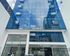 Cho thuê tòa nhà khu Thảo Điền 15x30m trệt 4 lầu, trống suốt