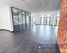 Cho thuê văn phòng Vinhomes Grand Park. Giá tham khảo tốt trong khu vực