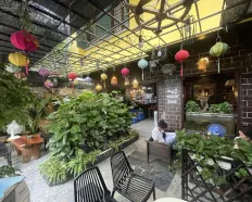 Tôi cần cho thuê MB số 3 mặt Hồ Đắc Di 56m2 có sân vườn rộng KD cafe, shop spa VP 0934 406