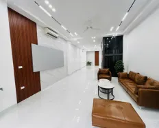 Cho thuê nhà Phú Diễn 70m2 x 5 tầng đường ô tô tránh nhau, giá 20 triệu/tháng