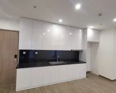 Chính chủ cho thuê căn hộ 2PN + đồ cơ bản diện tích rộng, khu gần nhà gửi xe ô tô, LH: 0365 811