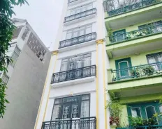Cho thuê nhà dịch vụ Vạn Phúc-Gần Him Lam. DT 50m2, 7 tầng thông sàn, thang máy, có PCCC. ĐH đầy đủ