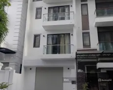 Cho thuê nhà phố Trương Định, DT: 70m2 x 5 tầng, MT: 6m, giá 40tr/th, nhà mới, thang máy, ngõ ô tô