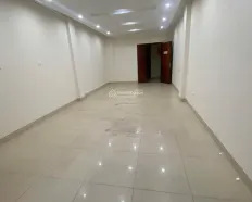 Cho thuê nhà 6 tầng tại đường Nguyễn Hoàng, thông sàn, thang máy, ô tô đỗ cửa