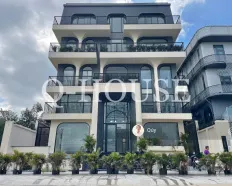 Tòa nhà mới trung tâm Phường Thạnh Mỹ Lợi 16,2m*20m, hầm, 5 tầng suốt, thang máy, 325 triệu/tháng