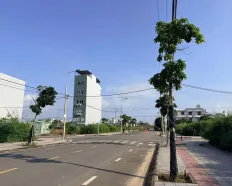 Bán lô mặt tiền Lê Sỹ block B139 - lô 4 giá 7,6 tỷ sổ ngay