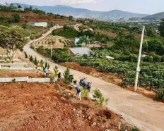 Bán 8803m2 tại xã Nam Ban Lâm Hà. Đất thế dương, đường ô tô rộng 6m