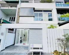 Cho thuê nhà 38A Nguyễn Đình Chính, Phú Nhuận.