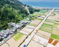 Nhà cấp 4 full đất thổ cư Lý Sơn, gần Hang Câu, bãi cát Cầu Tây, cảng Quân Sự