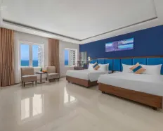Chuyển nhượng khách sạn 4* góc 2 mặt tiền, sát biển Mỹ Khê