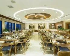 Khách sạn 4 sao mặt đường lớn - Gần biển - View biển - Bể bơi vô cực - 96p siêu đẹp - 350 tỷ
