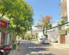 Chủ hạ 2 tỷ bán nhanh MT Phó Đức Chính, DT 100m2 ngang 5m đường 7m5