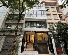 Cho thuê nhà 15A Ngõ 34 Vũ Phạm Hàm. DT: 100m2 x 6. MT: 5,8m. Có thang máy. Ô tô tránh nhau.