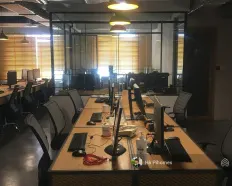 Cho thuê officetel 3PN 2WC DT lớn The Gold View Bến Vân Đồn vừa ở vừa kinh doanh văn phòng