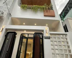 Nhà 3 tầng kiệt Trần Đình Tri, gần biển Nguyễn Tất Thành, dt 55m2 ngang 4m, nhà 3 phòng ngủ