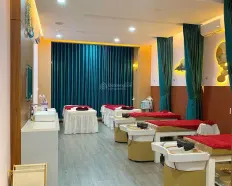 Sang tiệm massage cao cấp 600m2 mặt tiền Trần Thủ Độ - Tân Phú tiền thuê chỉ 35tr lượng khách đông