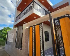 Nhà 2 tầng kiệt 584 Tôn Đản, kiệt 4m có sân ô tô đậu thoải mái ngay cửa nhà - Dt đất 95m2