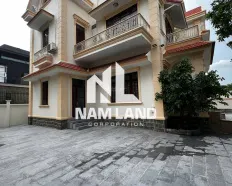 Cho thuê nhà căn góc 450m2 sân vườn, gara 3 tầng 9 phòng lớn tại trung tâm Thảo Điền Quận 2