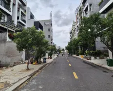 Bán đất ngay chung cư Picity, 4x28 full thổ cư. Đường nhựa 12m có vỉa hè 2 bên