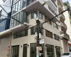 Cho thuê nhà riêng tại Phố Huế, căn góc 80 m2 3 tầng. Nhà mới 100% giá 85 triệu