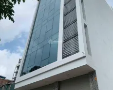 Chính chủ cần cho thuê gấp nhà mới xây Phạm Ngọc Thạch, DT 60m2 x 6 tầng, thang máy. Giá 28tr/th