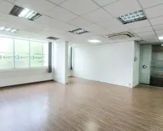 Văn phòng Phú Nhuận 50m2 giá 13 triệu/tháng tòa nhà VP Hoàng Văn Thụ