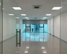 Cho thuê văn phòng gần cầu Sài Gòn đường Tân Cảng, P25, quận Bình Thạnh 100m2 giá 25tr/tháng CC