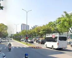 Cho thuê nhà 3 tầng mặt tiền Nguyễn Hữu Thọ, đối diện bệnh viện Quân Y - Hải Châu - Đà Nẵng