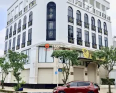 Cho thuê nhà nguyên căn An Khánh Quận 2, 15x20m, 1.500m2, hầm + 5 tầng, giá 290tr/tháng
