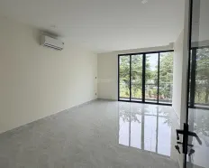 Cho thuê văn phòng 55tr/tháng bao thuế 7x18m hầm, 4 tầng Quận 2 LH: 0948 888