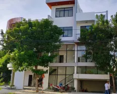 Cho thuê nhà sau lưng bến xe Đà Nẵng phù hợp làm văn phòng và dạy học