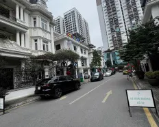 Cho thuê nhà Đỗ Quang - Hoàng Ngân: 120m2 - 5 tầng - mặt tiền 8m - cạnh tổ hợp chung cư, VP, 45tr