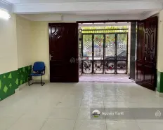 Cho thuê nhà số 23 ngõ 29 Mạc Thái Tổ Cầu Giấy 65m² 4 tầng, phân lô tải tránh đỗ. Giá thuê 24 triệu