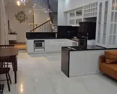 Cho thuê nhà 3 tầng 2 mặt kiệt Nguyễn Văn Thoại, Sơn Trà