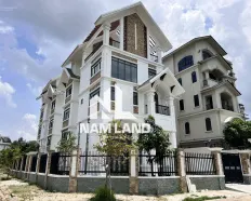Cho thuê nhà căn góc 12x25m, hầm, 3 lầu, 10 phòng làm văn phòng công ty, gần sông Sài Gòn, Quận 2