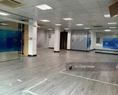 Cho thuê văn phòng đẹp giá 30 triệu, 130m2 tại phố Duy Tân, Quận Cầu Giấy